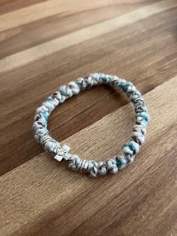 White and Blue Marbled Wool 33 Knot Prayer Bracelet
