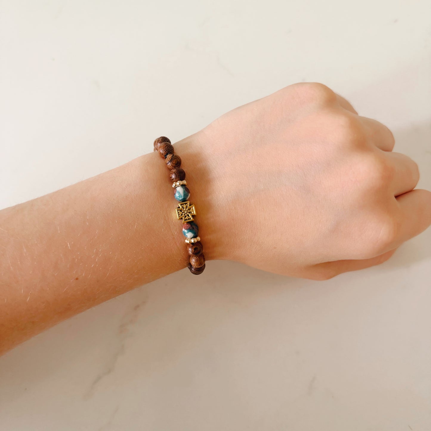 Pulsera de oración de 33 cuentas de madera de wengué con cuentas espaciadoras de lavanda