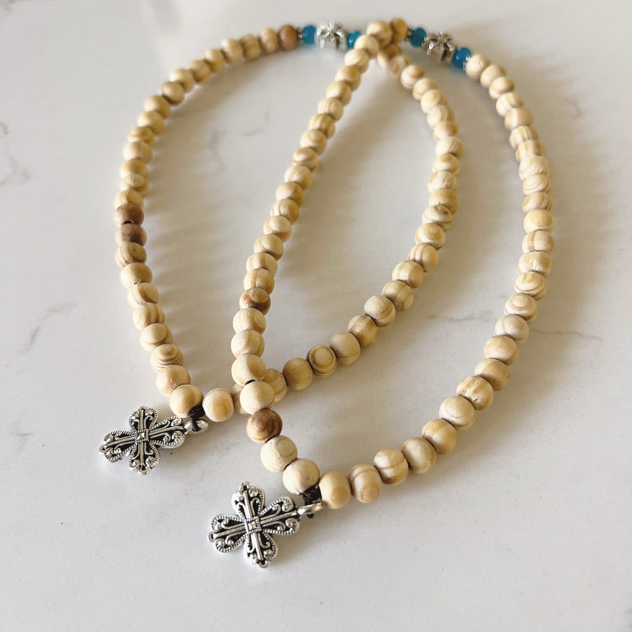 Pulsera de oración de madera de 50 cuentas con cuentas espaciadoras de lavanda